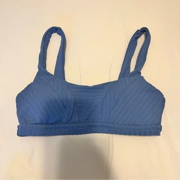 BECCA Ribbed 2 piece swimsuit SIZE: SMALL - Picture 6 of 13